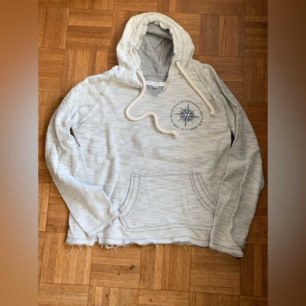 Vineyard Crew Boston hoodie-Size Small
